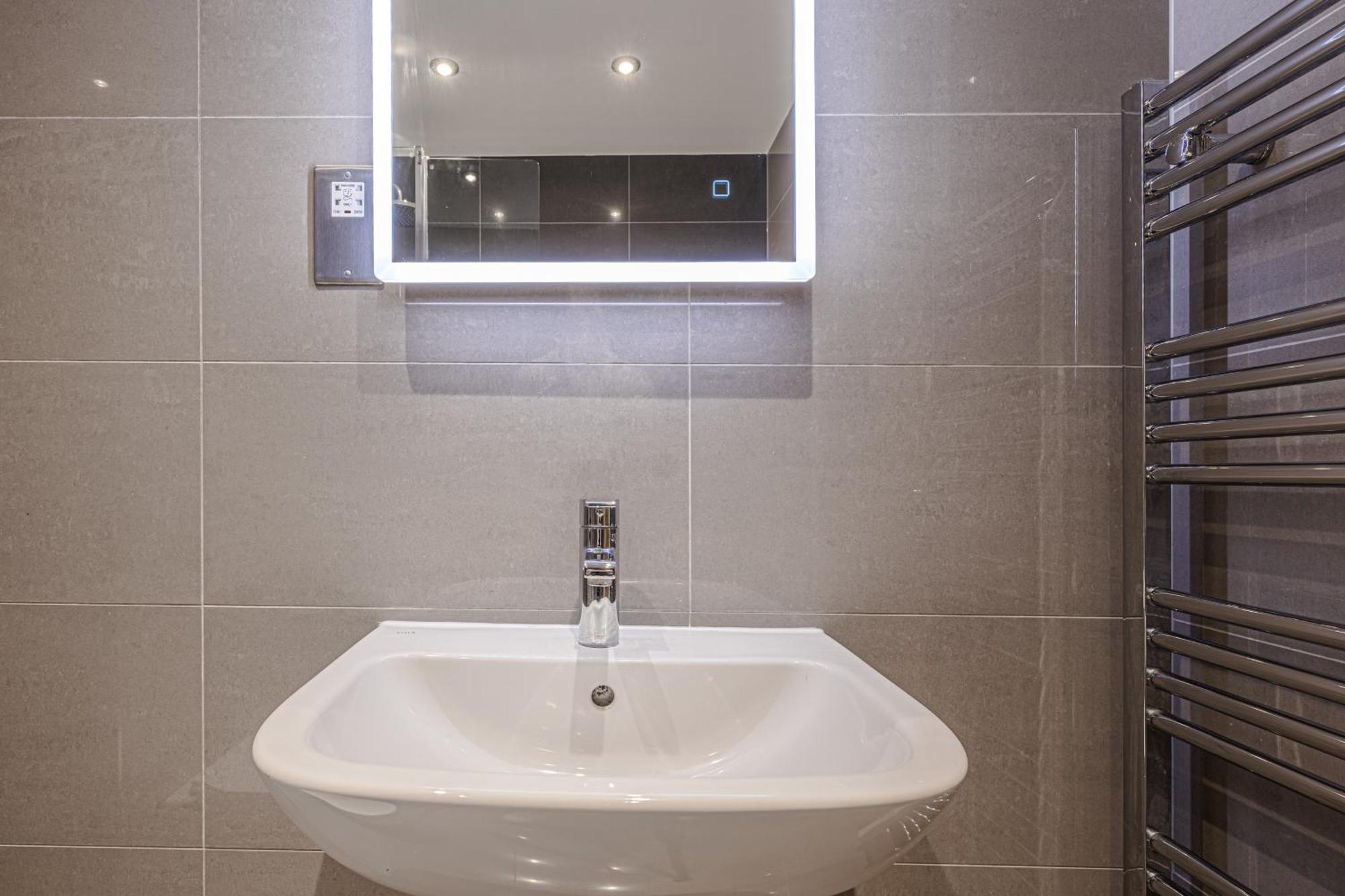 West Residence Bromley Dış mekan fotoğraf